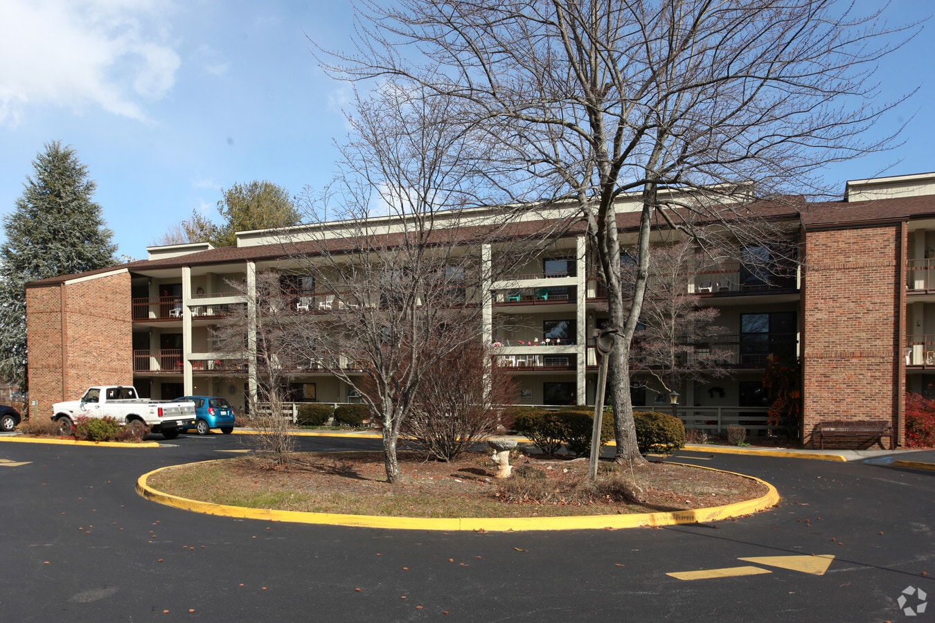 Tanyard Village Apartments - Tanyard Village Apartments