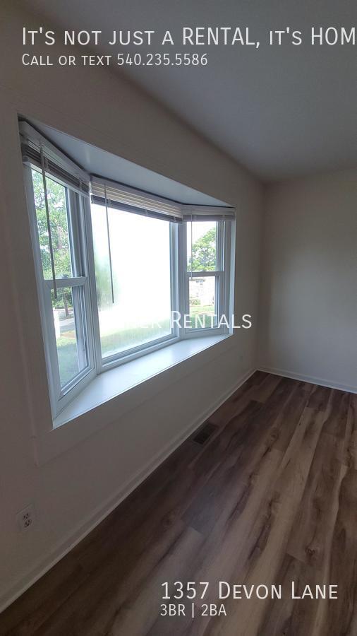 Photo - 1357 Devon Ln