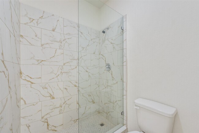 Photo - 5006 Fairwater Ct