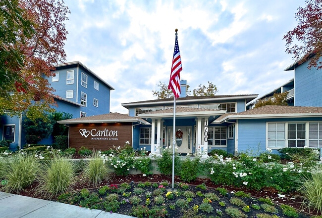 Carlton Concord supports independent living that is designed for comfort and connection. - Carlton Senior Living Concord