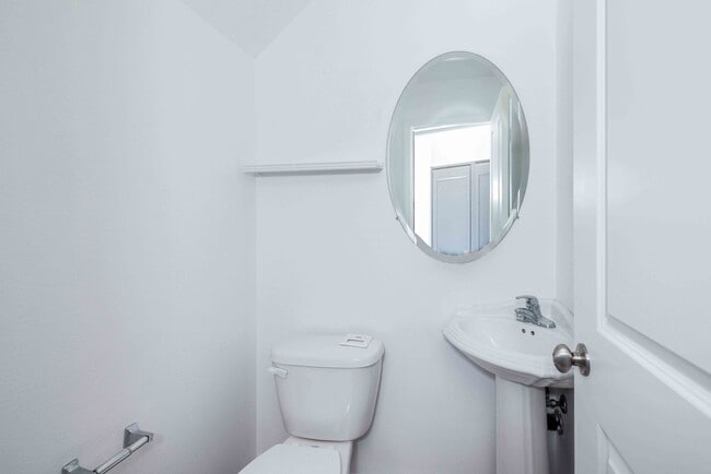 Photo - MOVE IN SPECIAL!!! $500 OFF FIRST MONTHS R...