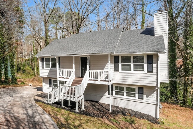 Photo - 2704 Laurel View Dr