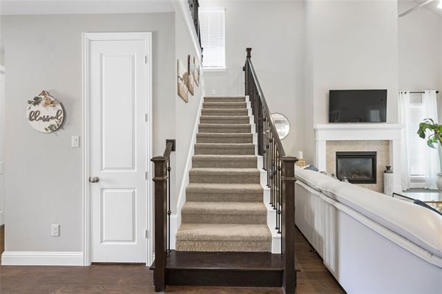 Photo - 813 Harrington Ln