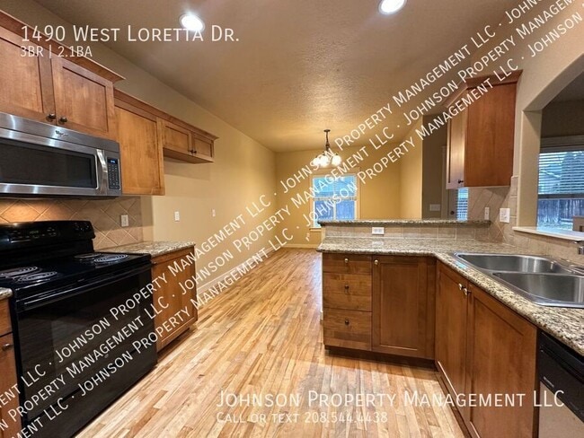 Photo - 1490 W Loretta St