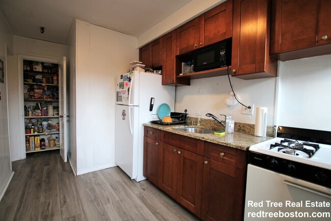 Photo - 1999 Commonwealth Ave Unidad 12A