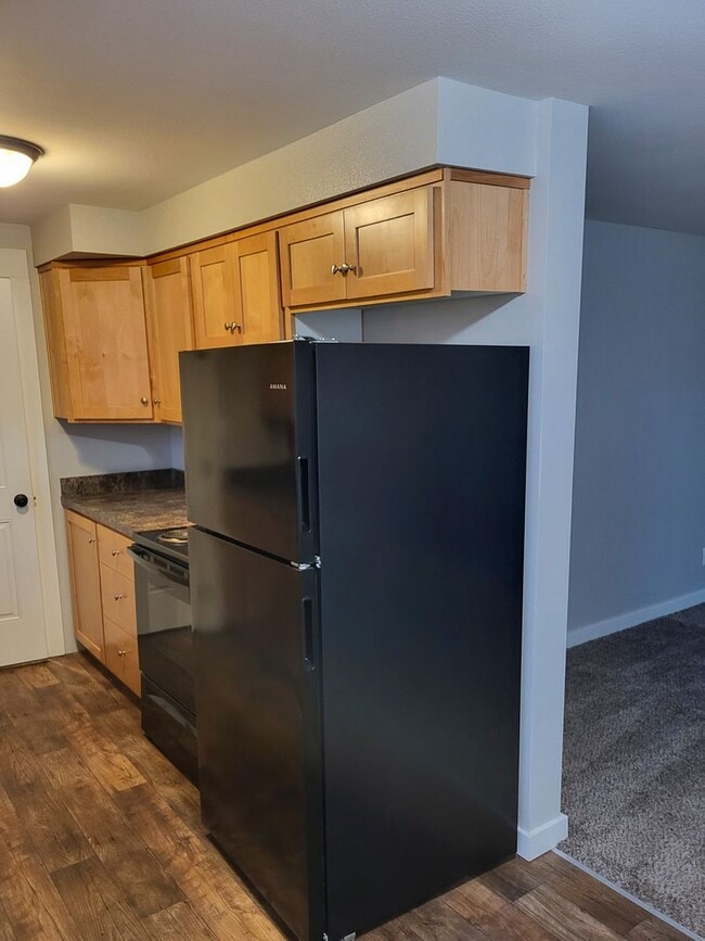 Photo - 145-195 Churchdale Ave N Unit 195