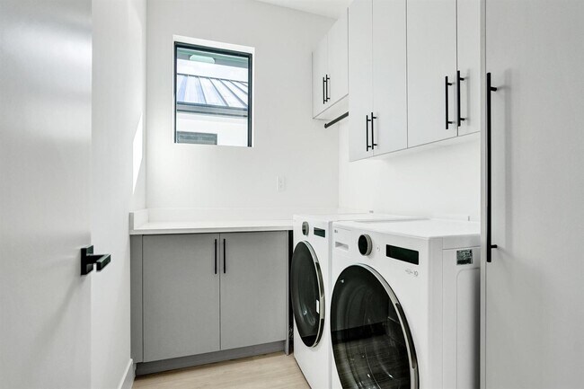 Photo - Southwest 7th Avenue, Fort Lauderdale, FL 33315 - 3 BR 3.5 BA townhouse