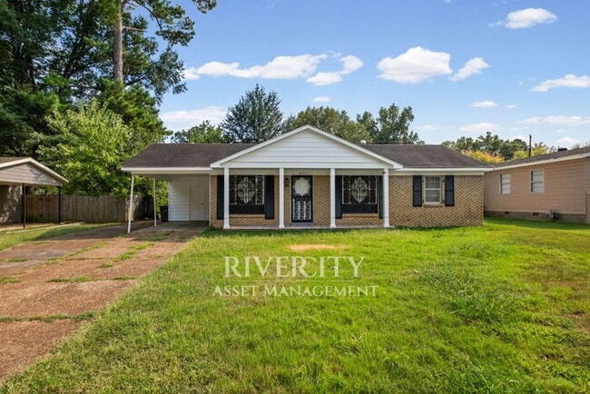 Building Photo - A Whitehaven Beauty!!!!! Section 8 Welcomed !!!!!