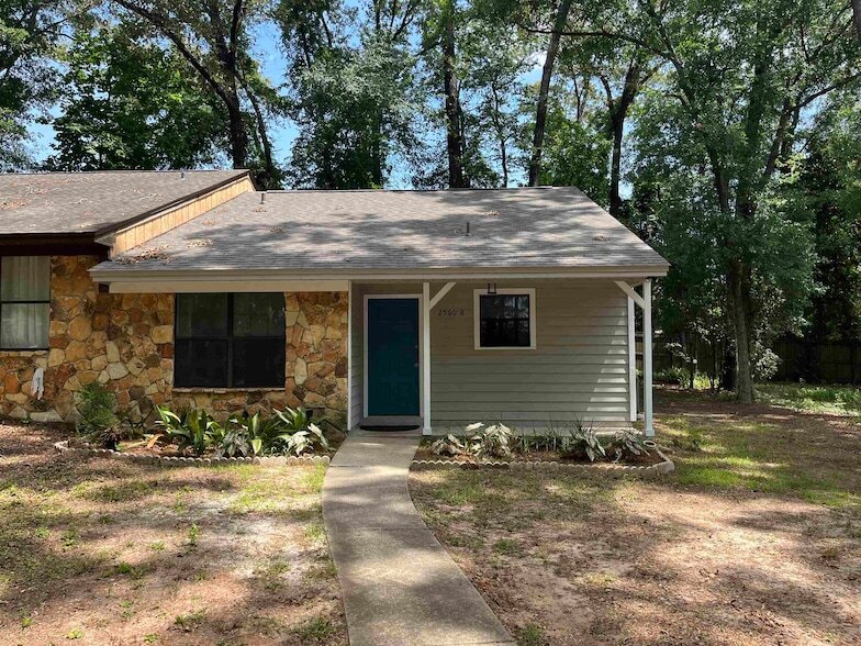 Photo - 2560 Panther Creek Rd