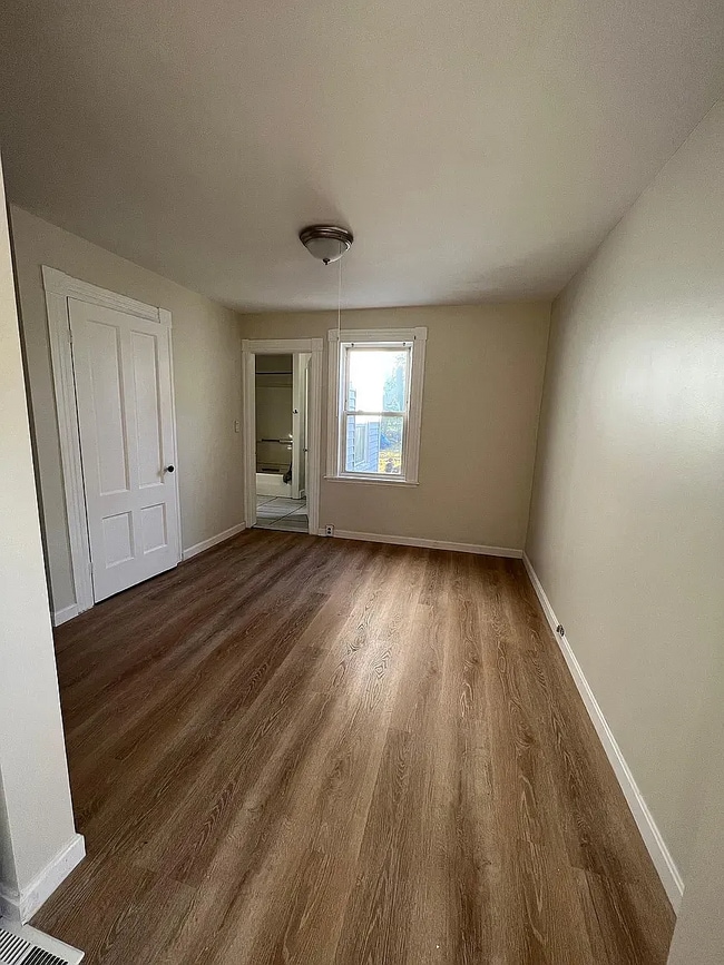 Photo - 6 Wheeler St Unit 1