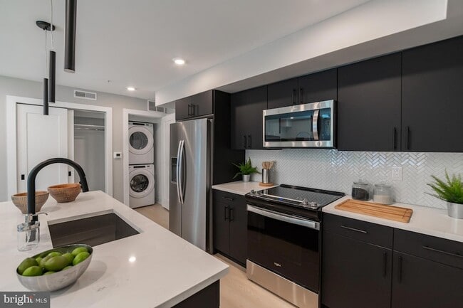Photo - 6604 Ridge Ave Unit 403