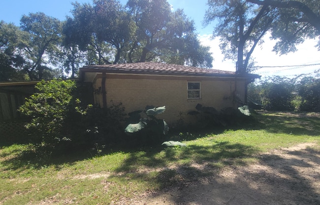 Photo - 6590 Dewrell Square