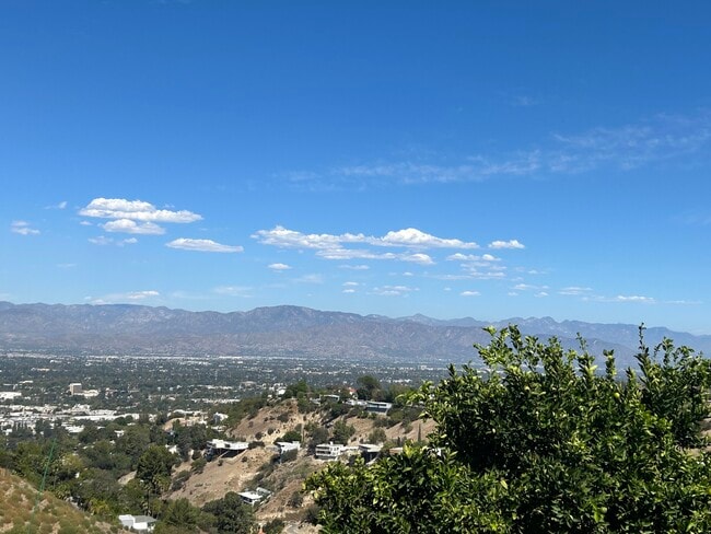 Amazing views - 14676 Deervale Pl
