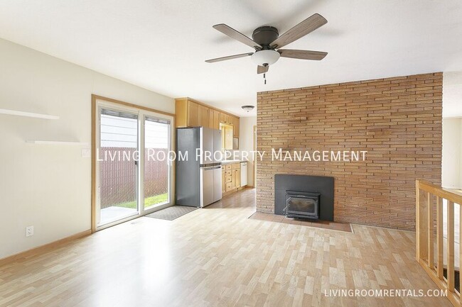 Photo - 5030 NE 41st Ave