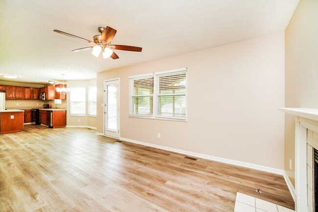 Photo - 8435 Priestley Dr