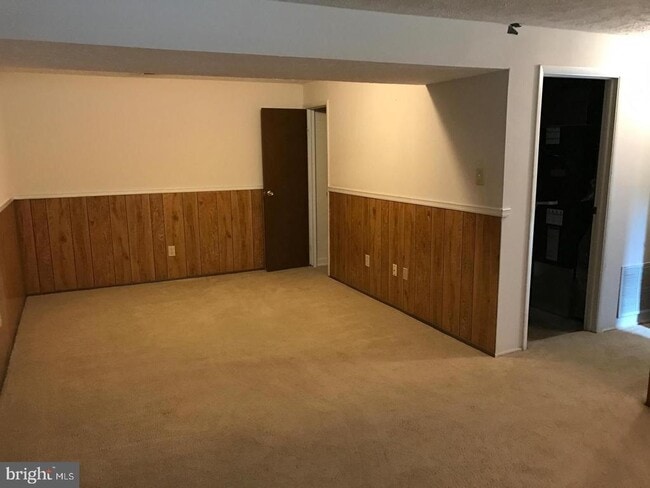 Photo - 42 Tarleton Way