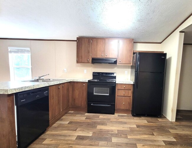 Building Photo - Peaceful country-style - 2 Bedroom, 2 Bath Private Home