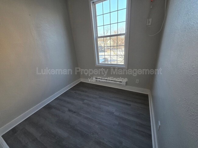 Photo - 1338 Portage Street