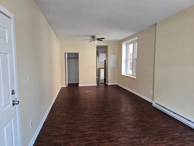 Photo - 218 N 6th St Apartment Unit 1