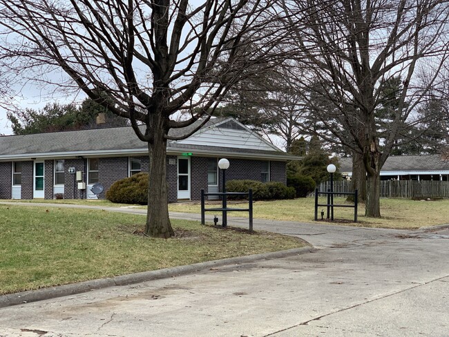 Photo - Shai Lynn Apartments