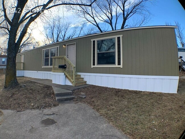 Photo - 4842 SW Topeka Blvd