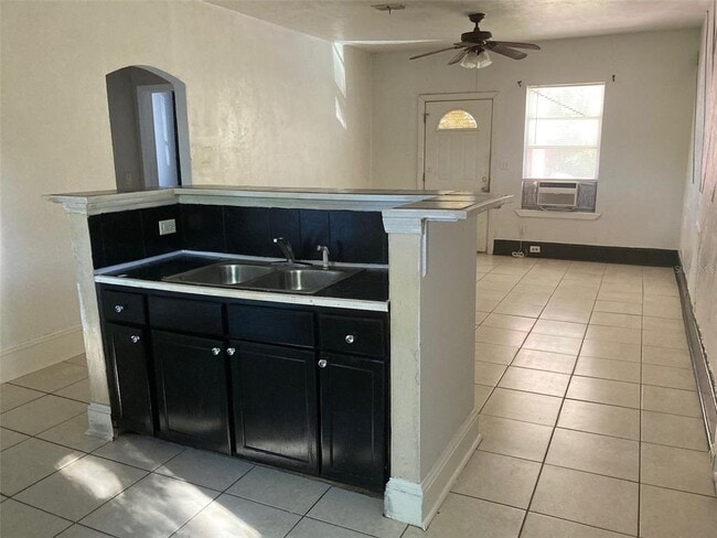 Photo - 334 W Euclid Ave