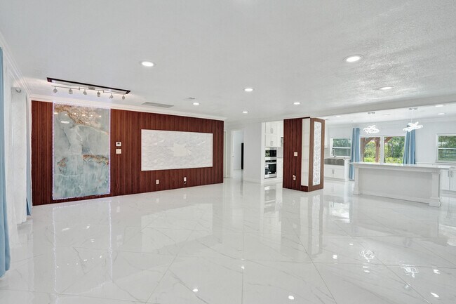 855 NW 80th Terrace