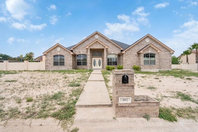 Photo - 302 Echo Valley Dr