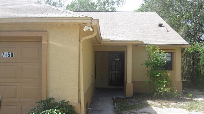Building Photo - 7450 Canterbury St Rental