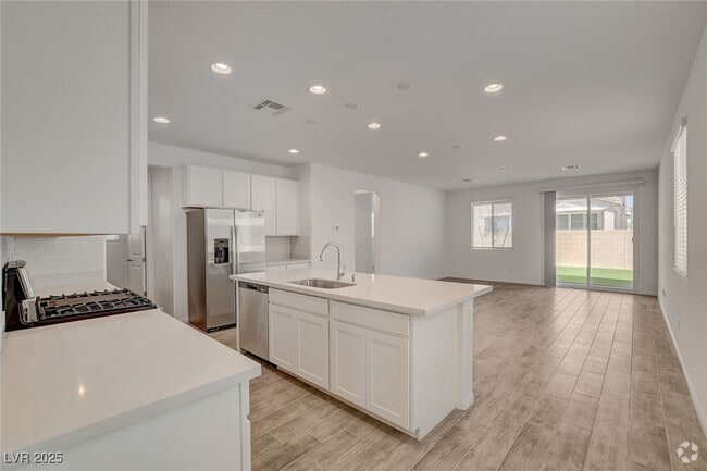 Building Photo - 9922 Angel Valley Dr Rental