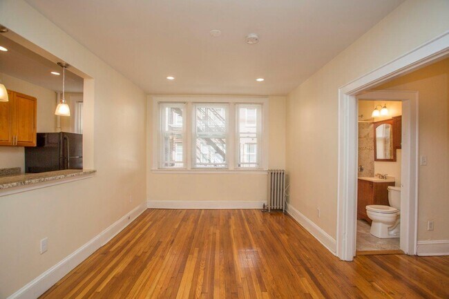 Building Photo - 148 Highland Ave Rental