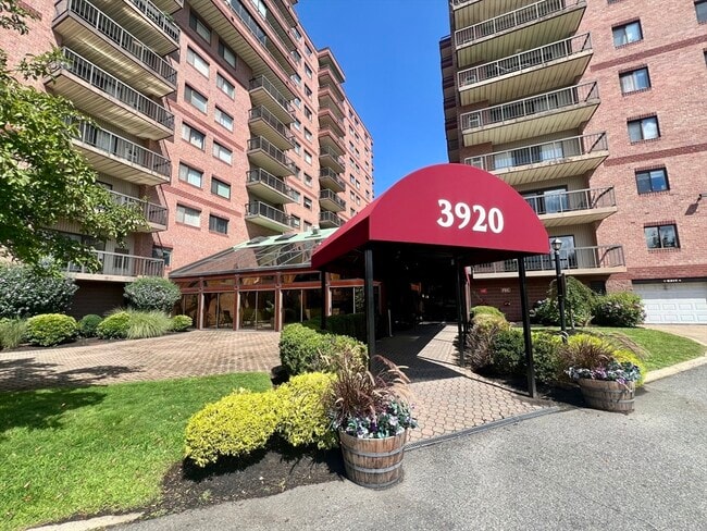 Photo - 3920 Mystic Valley Pkwy Unit 402