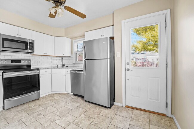 Photo - 2158 Champaign Rd