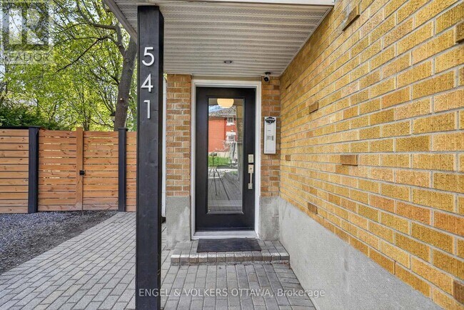 Photo - 541 Evered Ave
