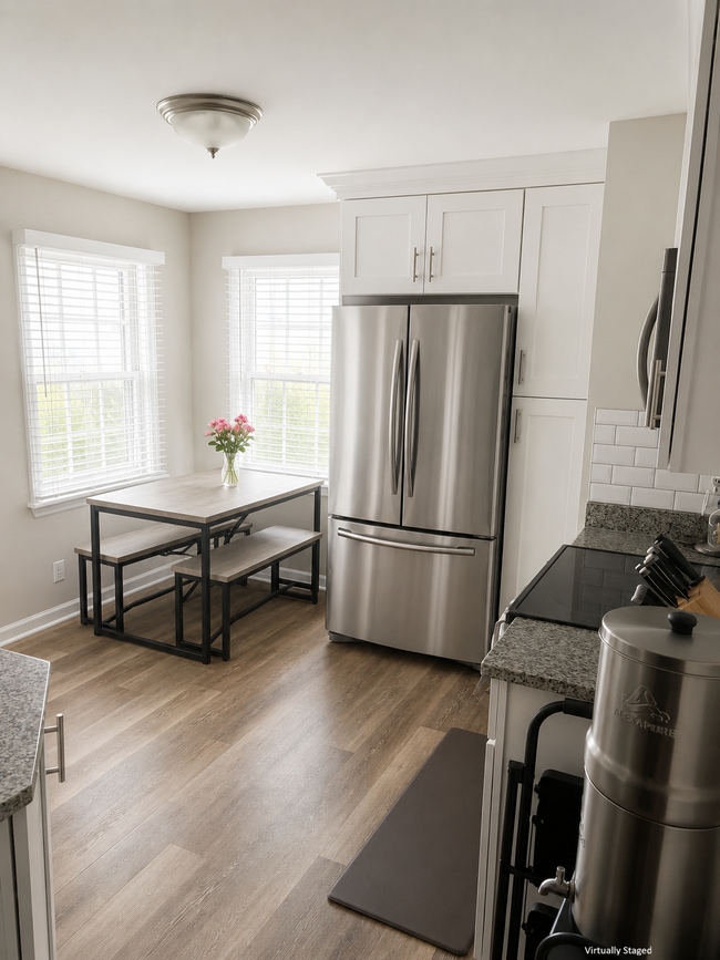Photo - 917 W 10th Ave
