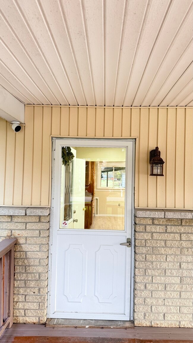 Photo - 1060 Glaser Dr
