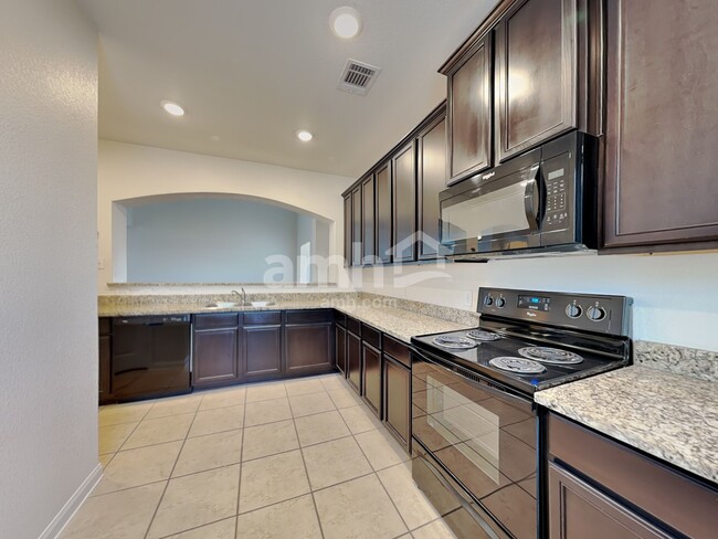 Photo - 19905 Per Lange Pass