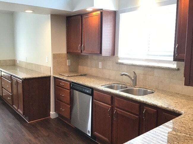 Photo - 2244 Stone View Dr