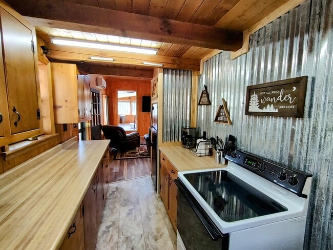 Photo - 355 Henslee Hollow Ln