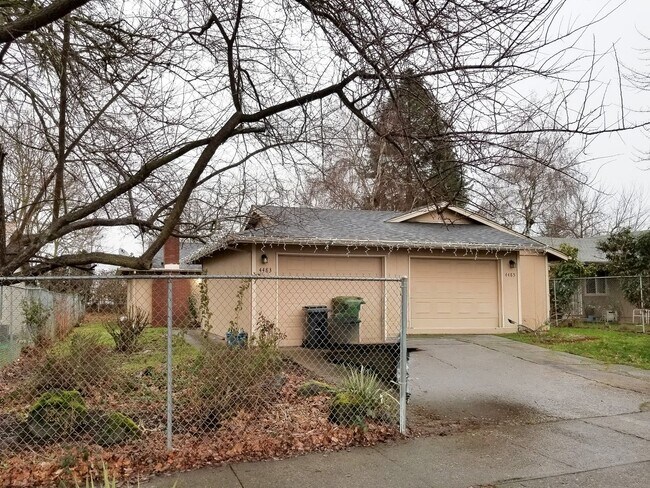 Building Photo - 4483-4485-4485 Campbell Dr SE Unit 4483