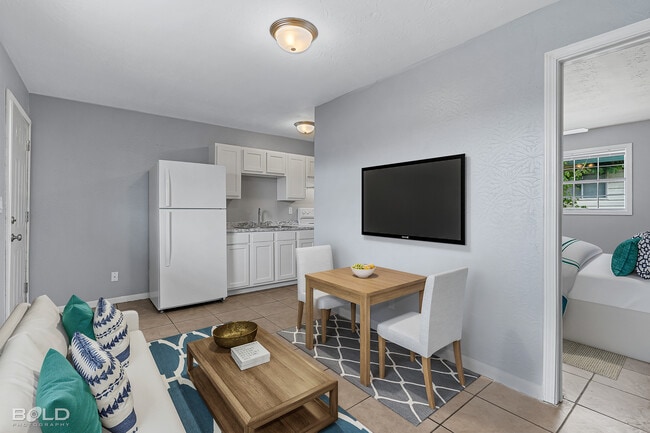 Building Photo - Pelican Gardens