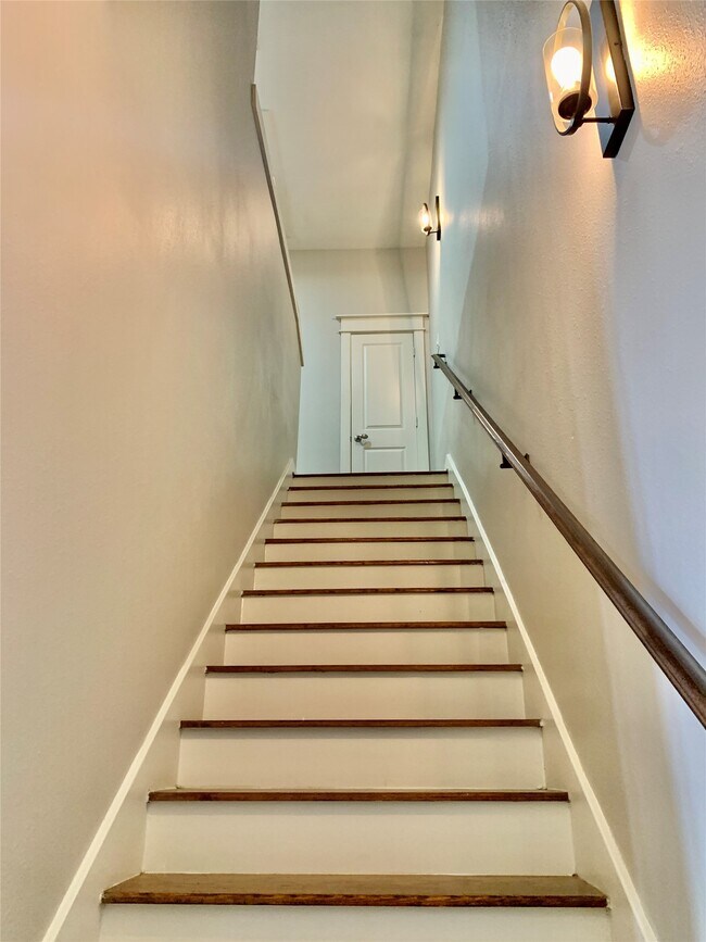 Photo - 5305 Nett St
