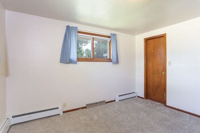 Photo - 2408 Lake Dr