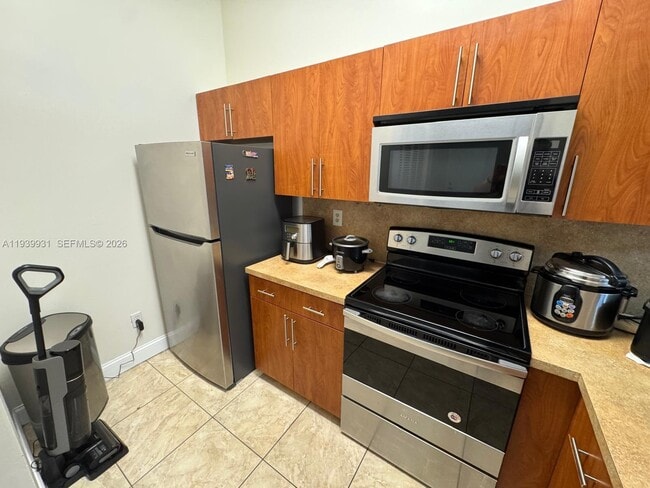 Photo - 18210 Mediterranean Blvd Unit 6-20