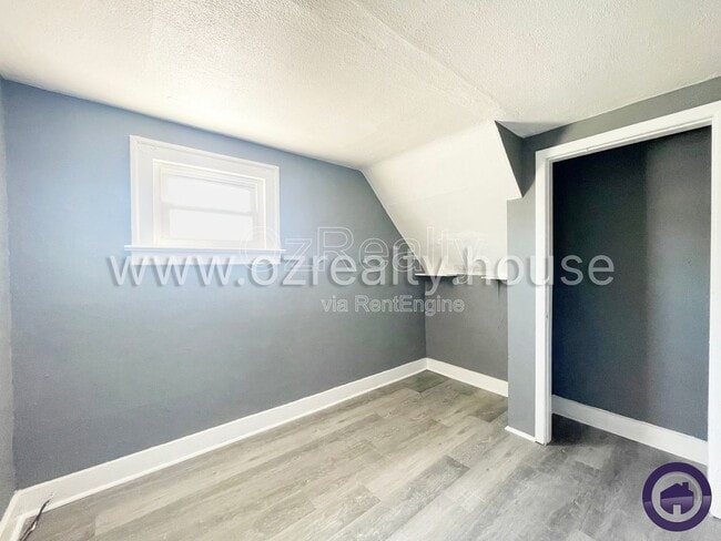 Photo - 1402 Prouty Ave