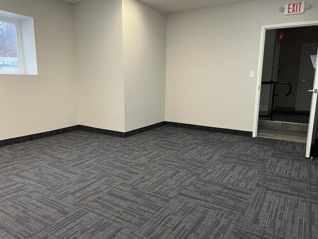 Photo - 2025 Central Park Ave