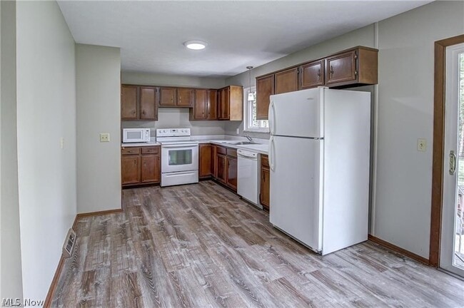 21002 Lunn Rd