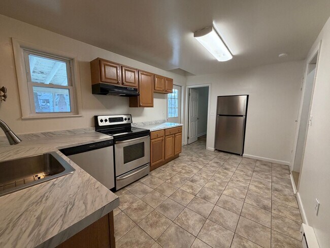 Photo - 1736 Main St Unit 1736-2