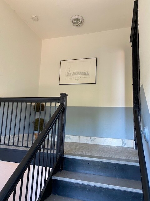 Photo - 6310 Northwood Ave Unit 3rd floor