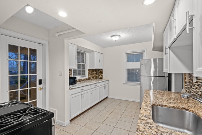 Photo - 4632 A St SE